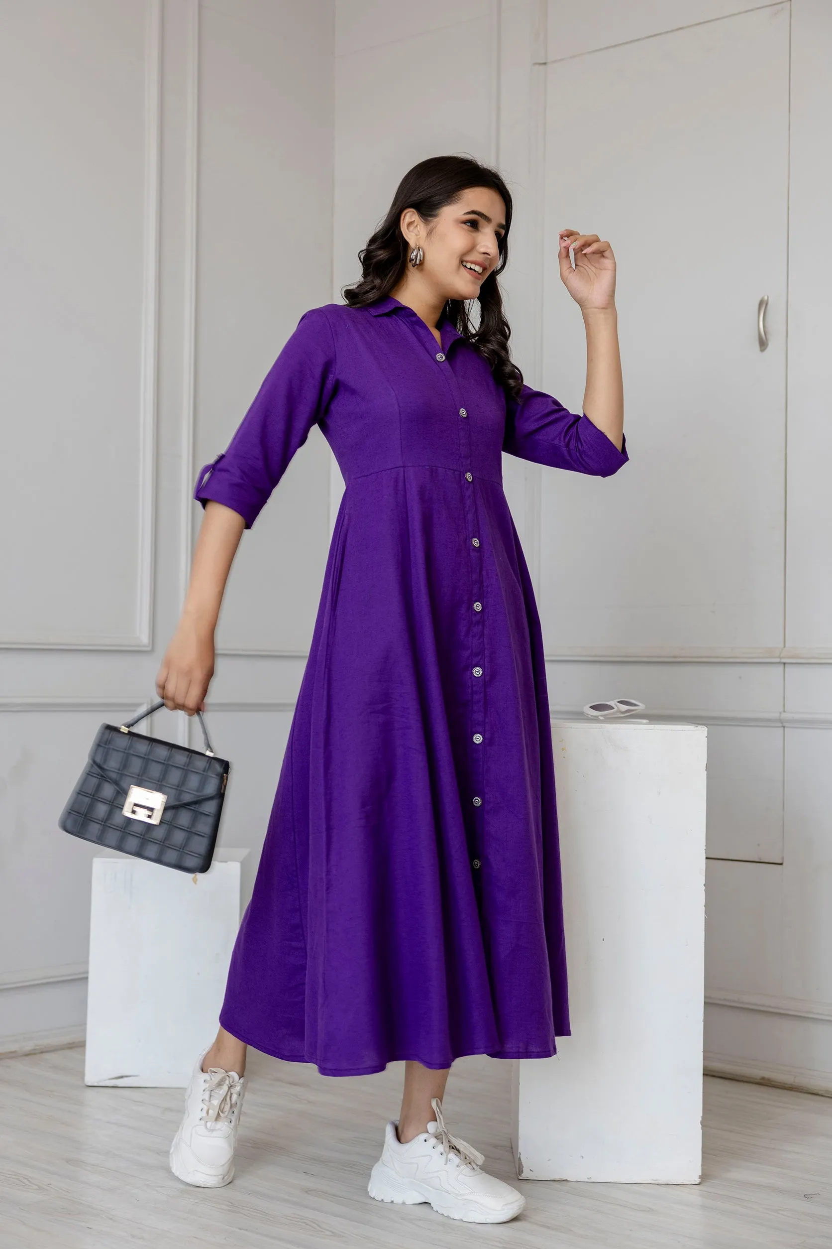 Women Purple Solid Flared Dress With Three Quarter Sleeves